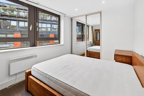 2 bedroom flat to rent, Benjamin Street, Clerkenwell