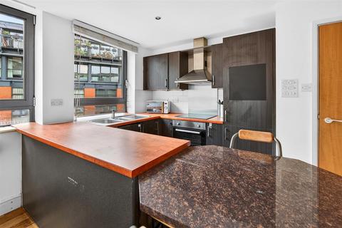 2 bedroom flat to rent, Benjamin Street, Clerkenwell