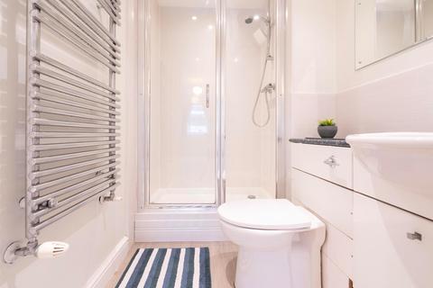2 bedroom flat for sale, Front Street, Monkseaton, Whitley Bay