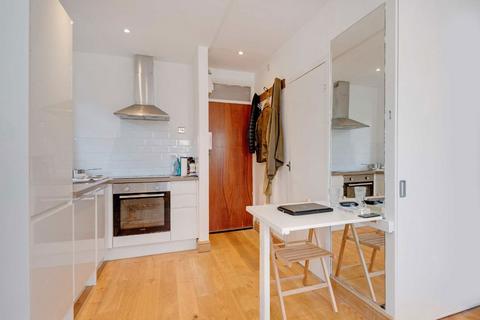 Studio for sale, Parsons Green, London SW6