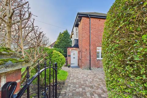 5 bedroom detached house for sale, Kennersdene, Tynemouth