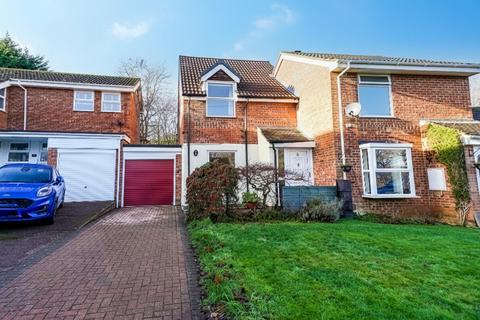 2 bedroom semi-detached house for sale - Ullswater Drive, Leighton Buzzard