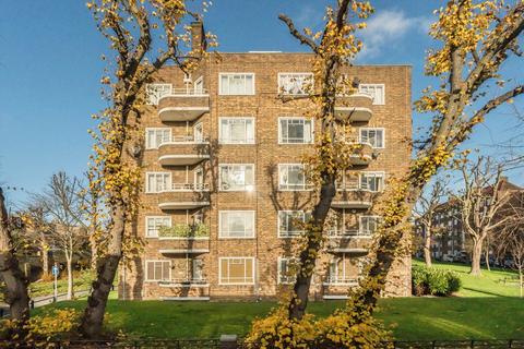 2 bedroom flat for sale, Balham Hill, London SW12