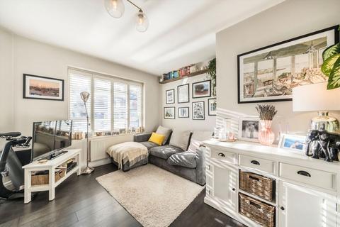 2 bedroom flat for sale, Balham Hill, London SW12