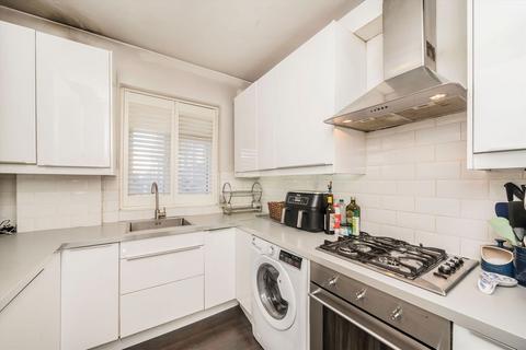 2 bedroom flat for sale, Balham Hill, London SW12