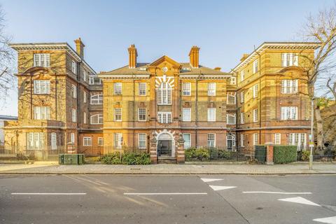 2 bedroom flat for sale, Swaffield Road, London SW18