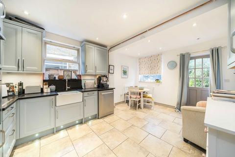 2 bedroom flat for sale, Farlton Road, London SW18