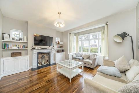 2 bedroom flat for sale, Heathdene Road, London SW16