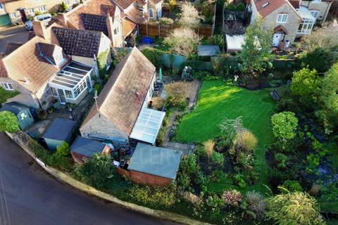 4 bedroom cottage for sale, Northampton Road, Yardley Hastings, Northampton, NN7