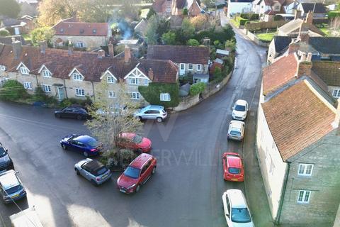 4 bedroom cottage for sale, Northampton Road, Yardley Hastings, Northampton, NN7