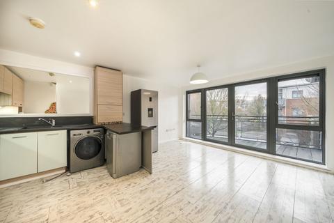 Gunyard Mews, London, SE18