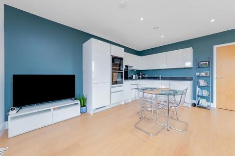 2 bedroom flat for sale, Hansel Road, London NW6