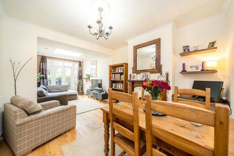 4 bedroom semi-detached house for sale, Lyncroft Gardens, Hounslow TW3