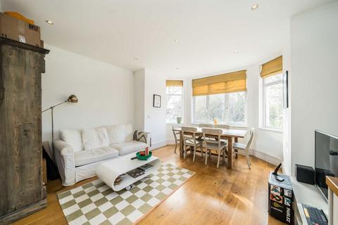 1 bedroom flat for sale, Bolingbroke Grove, London SW11