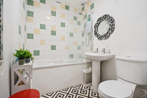 1 bedroom flat for sale, St. John Street, Perth, PH1