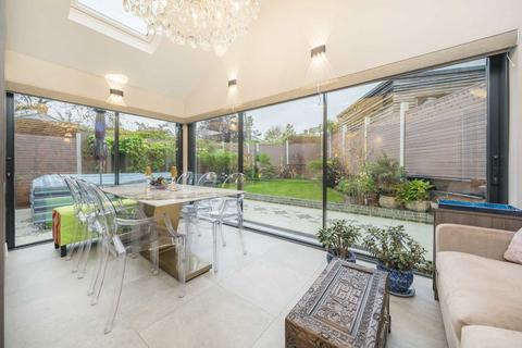 4 bedroom detached house for sale, Brassie Avenue, London W3