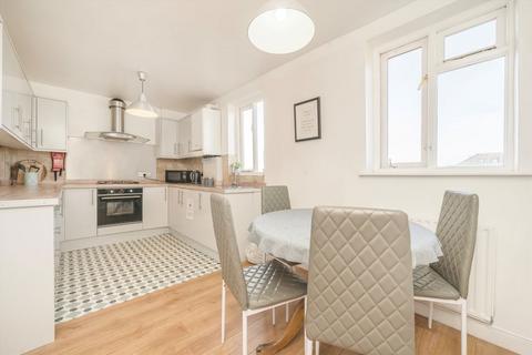 3 bedroom flat for sale, East Churchfield Road, London W3