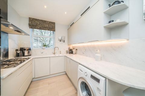 2 bedroom flat for sale, Chadwick Place, Surbiton KT6