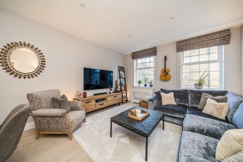 2 bedroom flat for sale, Chadwick Place, Surbiton KT6