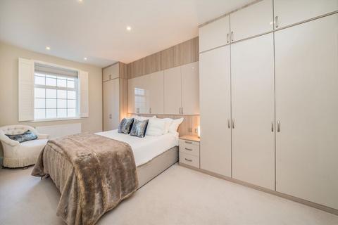 2 bedroom flat for sale, Chadwick Place, Surbiton KT6