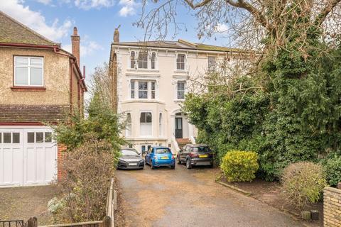 2 bedroom flat for sale, South Bank Terrace, Surbiton KT6