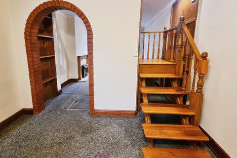 2 bedroom terraced house for sale, Shadyside, Doncaster DN4