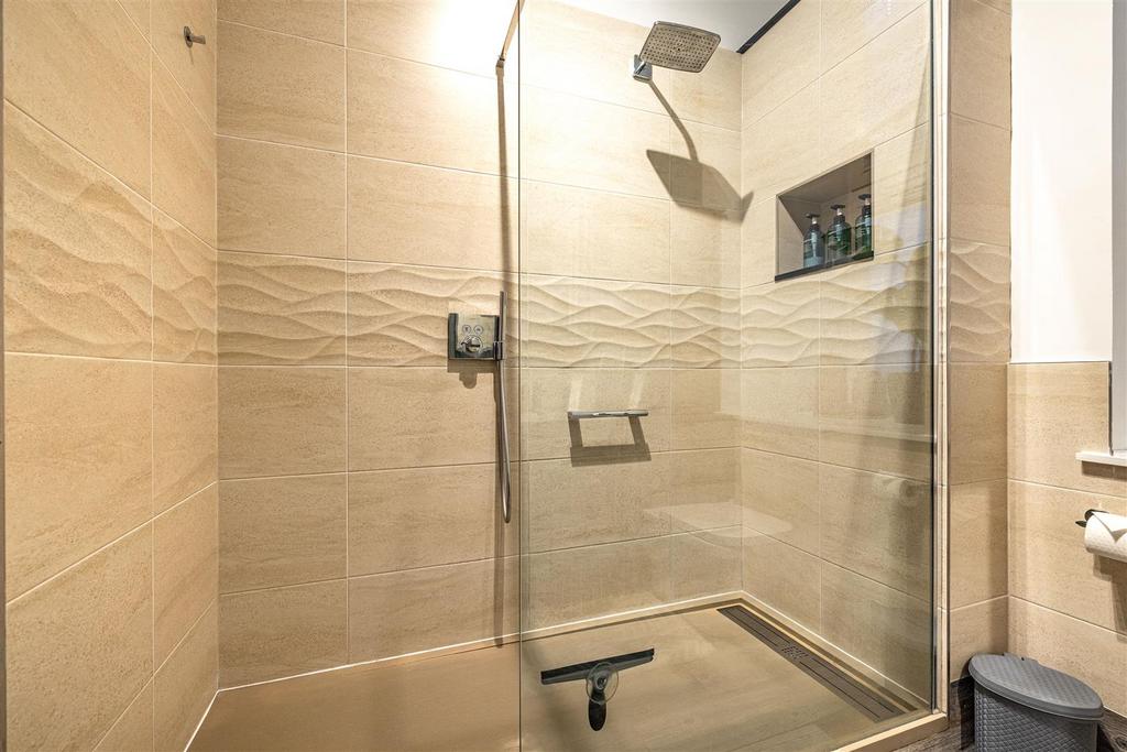 92 Dingleton Apartments Melrose 29.JPG