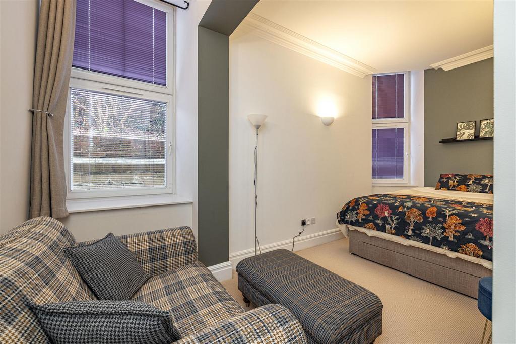 92 Dingleton Apartments Melrose 21.JPG