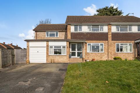 5 bedroom semi-detached house to rent, Charlton Court Road, Charlton Kings, GL52