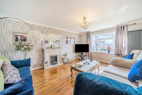 5 bedroom semi-detached house to rent, Charlton Court Road, Charlton Kings, GL52