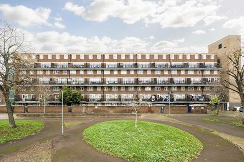 New Place Square, London SE16
