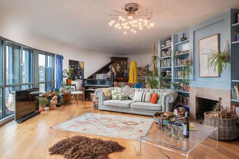 4 bedroom flat for sale, Rotherhithe Street, London SE16