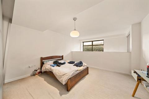 2 bedroom flat for sale, Varcoe Road, London SE16