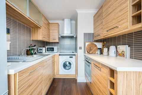 2 bedroom flat for sale, Russell Place, London SE16