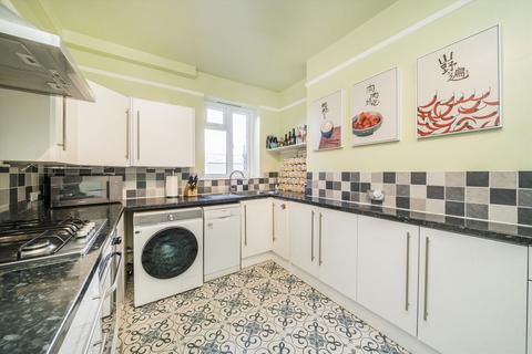 2 bedroom flat for sale, Kingston Road, London SW19