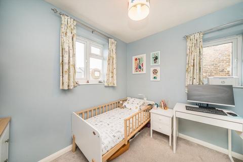 2 bedroom flat for sale, Kingston Road, London SW19