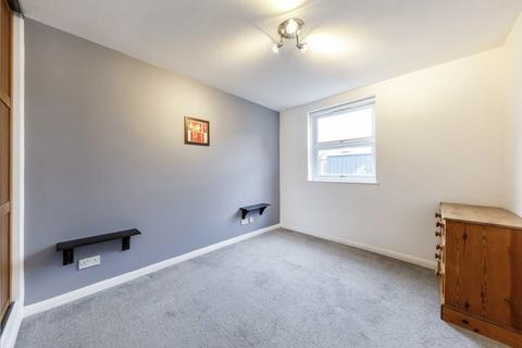 2 bedroom flat for sale, Kingston Road, London SW19