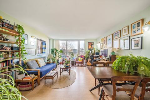 1 bedroom flat for sale, Borland Road, London SE15