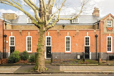 3 bedroom house for sale, Asylum Road, London SE15
