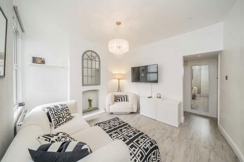 1 bedroom flat for sale, Midland Terrace, London NW10