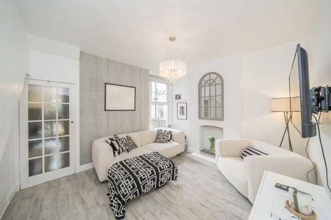 1 bedroom flat for sale, Midland Terrace, London NW10
