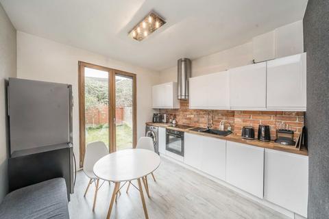 1 bedroom flat for sale, Midland Terrace, London NW10