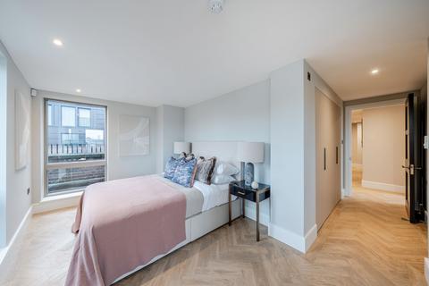 3 bedroom apartment to rent, Dean Ryle Street, London, SW1P