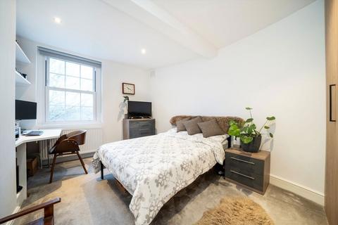 3 bedroom terraced house for sale, Shepperton Road, London N1