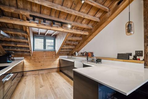 3 bedroom flat for sale, Shad Thames, London SE1