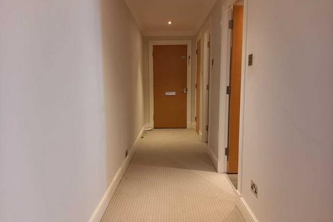2 bedroom flat to rent, Whittingehame Drive, Glasgow, G12