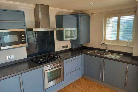 2 bedroom flat to rent, Whittingehame Drive, Glasgow, G12