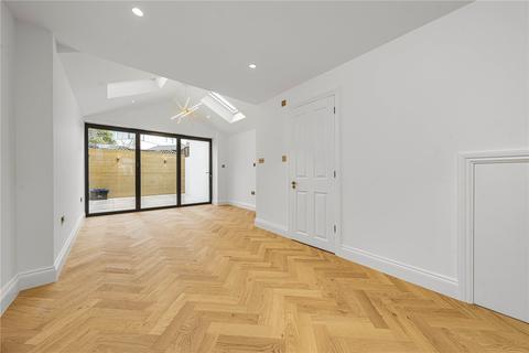 undefined, Trinity Road, Surrey