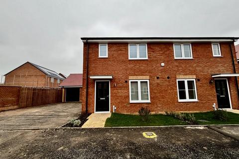 3 bedroom semi-detached house to rent, Payne Way, Nuneaton CV11