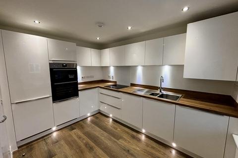 3 bedroom semi-detached house to rent, Payne Way, Nuneaton CV11